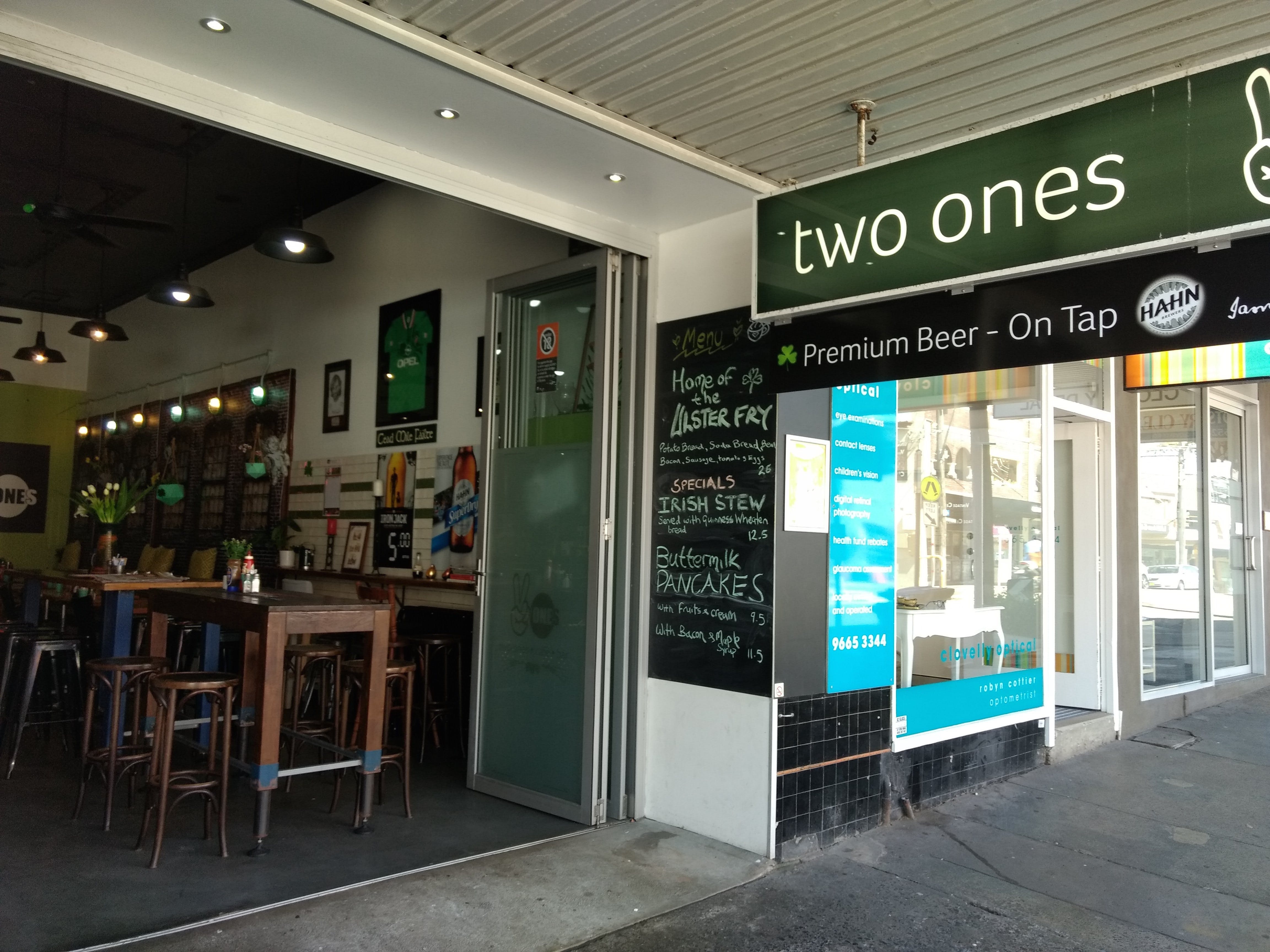 Two Ones Cafe  Bar - Accommodation BNB